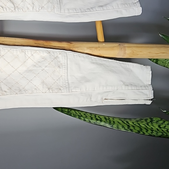 Anthropologie Pilcro SERIF Cream Moto  Jeans - Picture 4 of 13